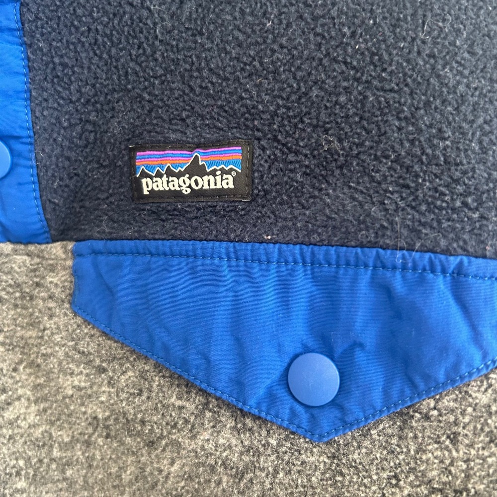 Patagonia Synchilla Fleece Snap T Pullover Kids coat XL 14 Blue Gray Color Block - Picture 3 of 7